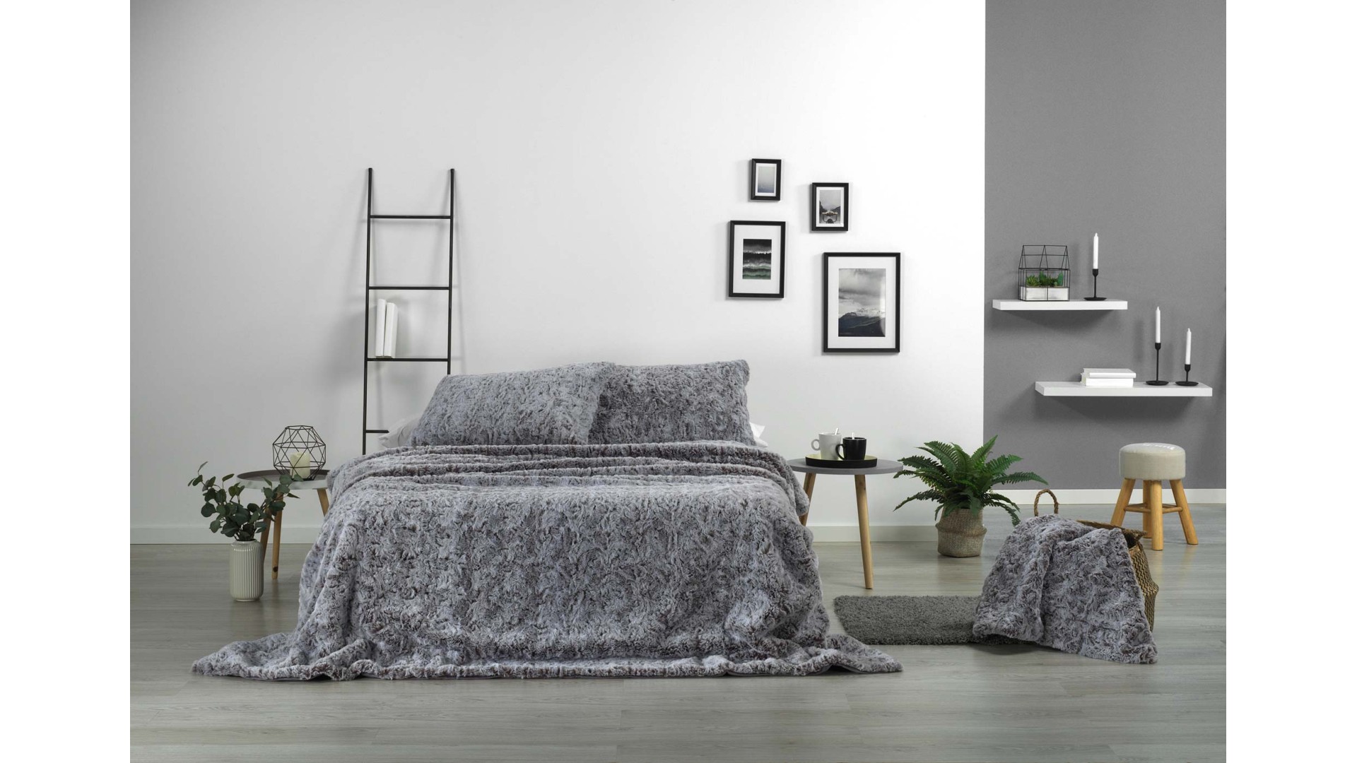 Manta para cama imitación piel HAKU - 230x250cm + (2) 50x75cm - Gris